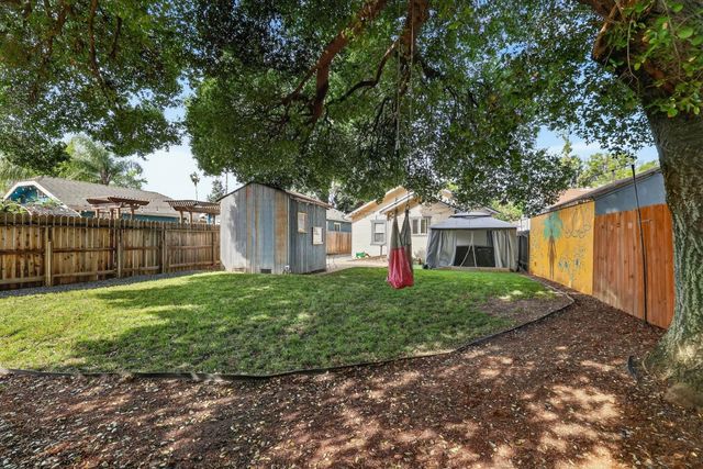 3541 38th St, Sacramento, CA 95817