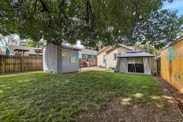 3541 38th St, Sacramento, CA 95817