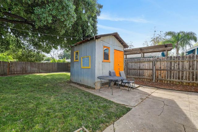 3541 38th St, Sacramento, CA 95817