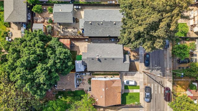 3541 38th St, Sacramento, CA 95817