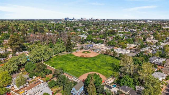 3541 38th St, Sacramento, CA 95817