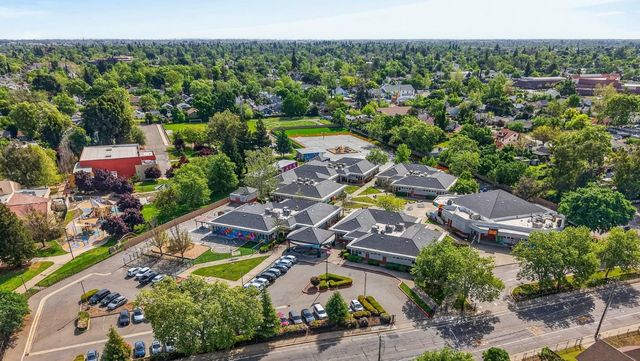 3541 38th St, Sacramento, CA 95817