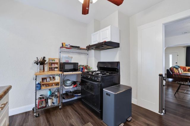 3541 38th St, Sacramento, CA 95817