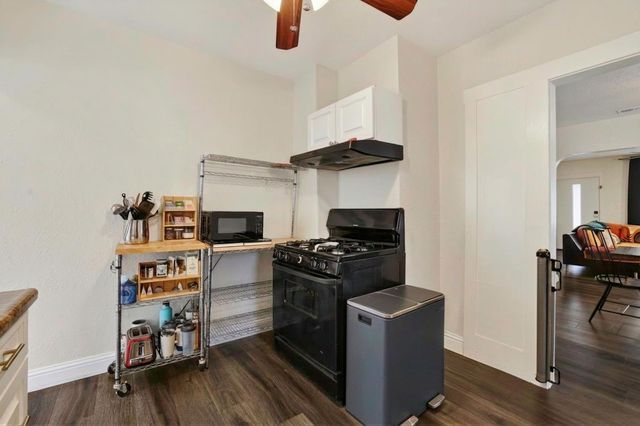 3541 38th St, Sacramento, CA 95817