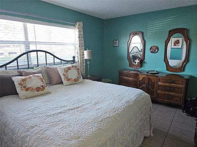 2525 W BAY DRIVE A13, Belleair Bluffs, FL 33770