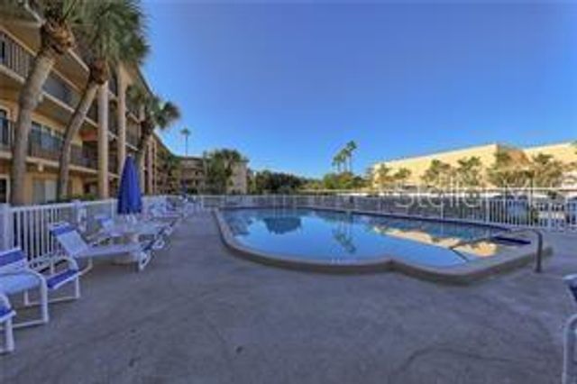 2525 W BAY DRIVE A13, Belleair Bluffs, FL 33770