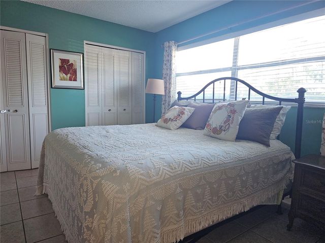 2525 W BAY DRIVE A13, Belleair Bluffs, FL 33770