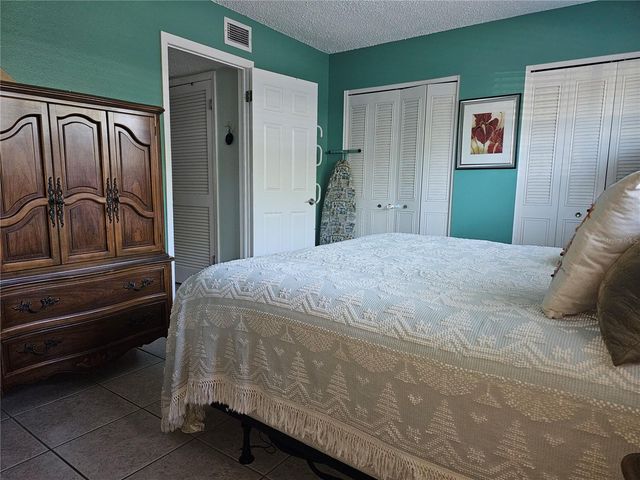 2525 W BAY DRIVE A13, Belleair Bluffs, FL 33770