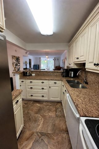 400 SE 10th Street 202, Deerfield Beach, FL 33441