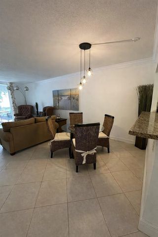 400 SE 10th Street 202, Deerfield Beach, FL 33441