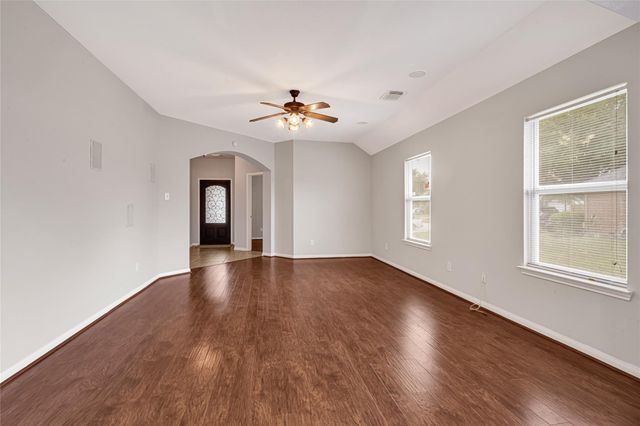 2726 Sage Bluff Avenue, Richmond, TX 77469