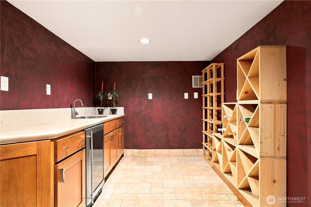 2853 134th Ave NE, Bellevue, WA 98005