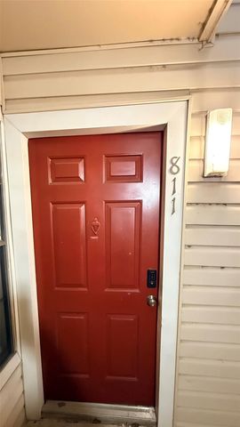 2750 Holly Hall Street 811, Houston, TX 77054