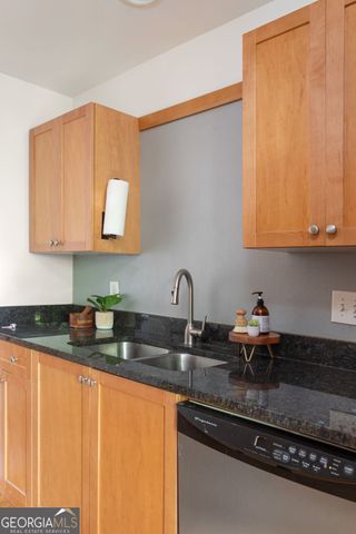 2023 Oakview Road SE 223, Atlanta, GA 30317