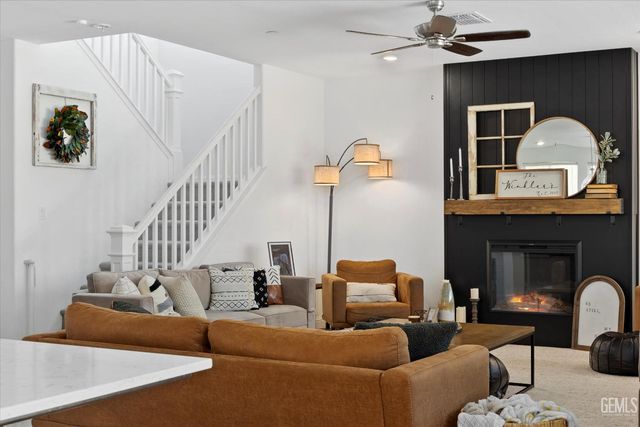 3310 Spruce Park Way, Shafter, CA 93263