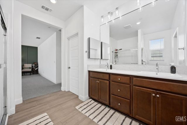 3310 Spruce Park Way, Shafter, CA 93263