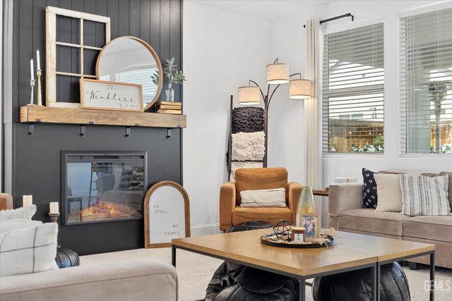 3310 Spruce Park Way, Shafter, CA 93263