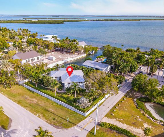 17213 Starfish Lane, Sugarloaf Key, FL 33042