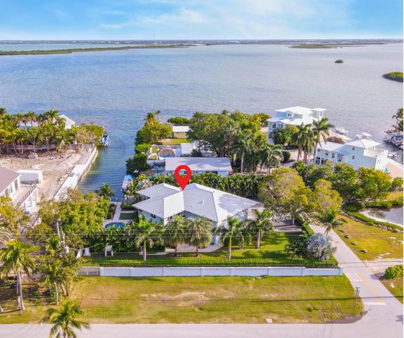 17213 Starfish Lane, Sugarloaf Key, FL 33042