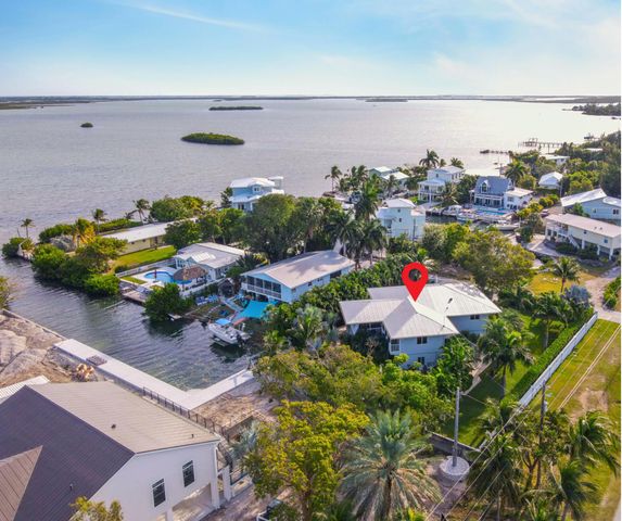 17213 Starfish Lane, Sugarloaf Key, FL 33042