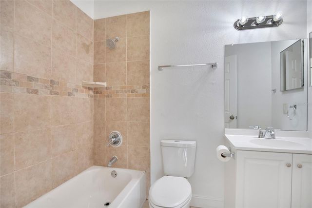 9844 RIVER PINES COURT, Orlando, FL 32825