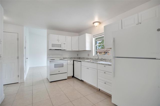 9844 RIVER PINES COURT, Orlando, FL 32825