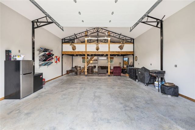 16470 Indian Creek Road, Garfield, AR 72732