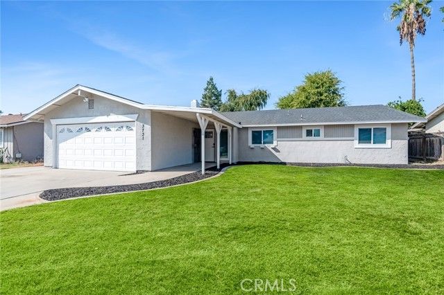 3731 S Mountain, Visalia, CA 93277