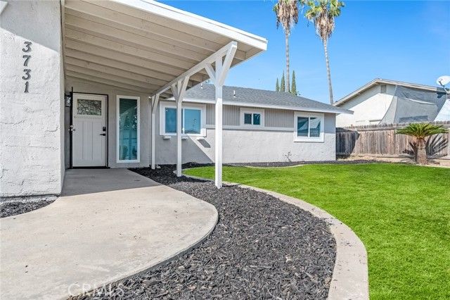 3731 S Mountain, Visalia, CA 93277