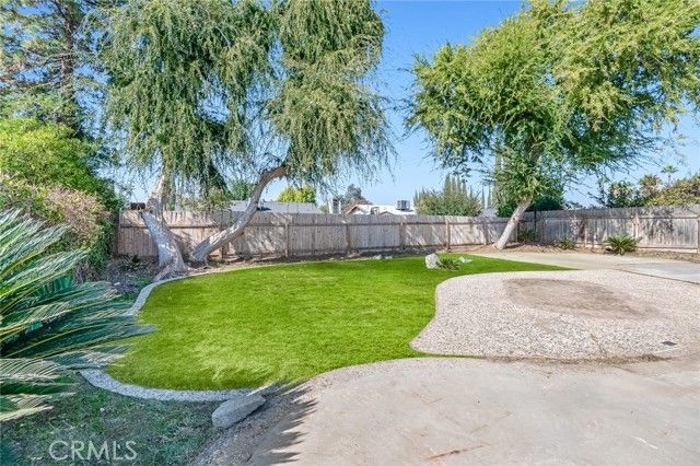 3731 S Mountain, Visalia, CA 93277