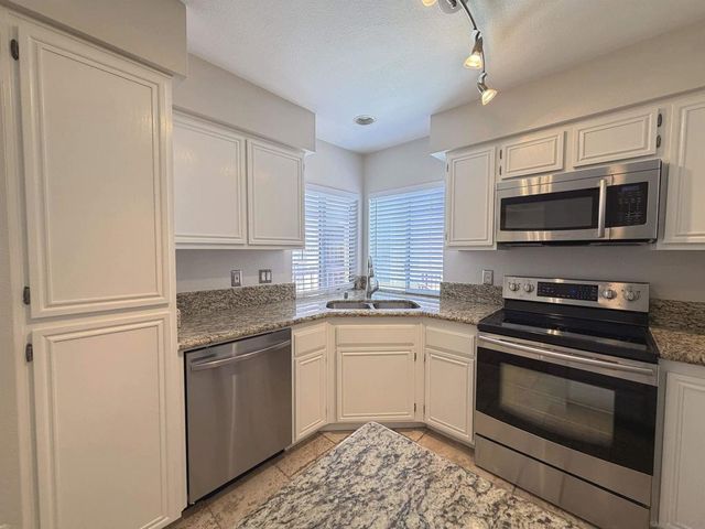18680 Caminito Cantilena 236, San Diego, CA 92128