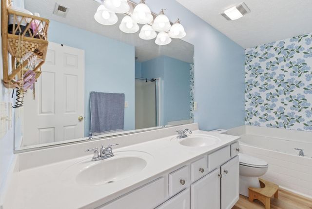 916 Applecross Drive, Lexington, KY 40511