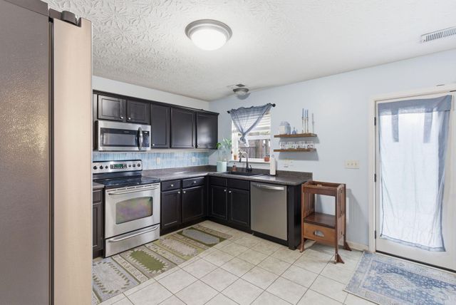 916 Applecross Drive, Lexington, KY 40511