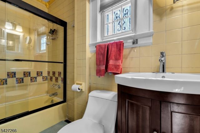 87 Keer Ave, Newark City, NJ 07112