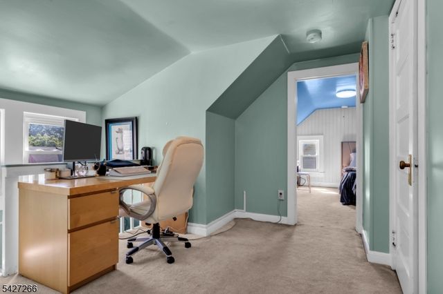 87 Keer Ave, Newark City, NJ 07112