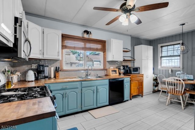 87 Keer Ave, Newark City, NJ 07112