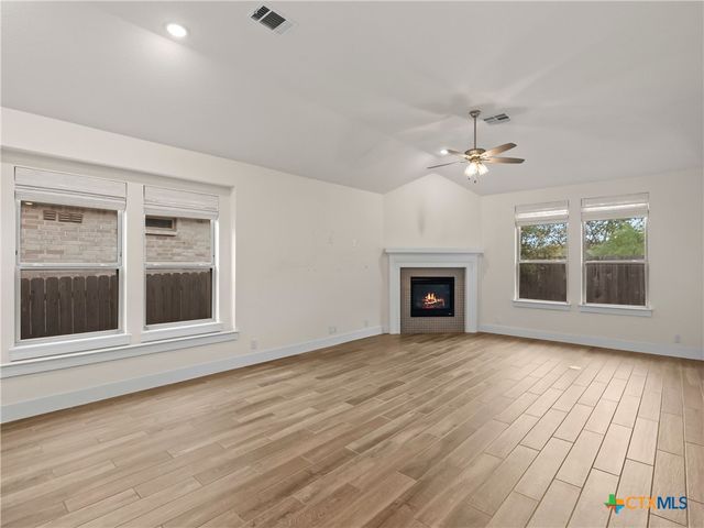 1037 Easy Gruene, New Braunfels, TX 78130