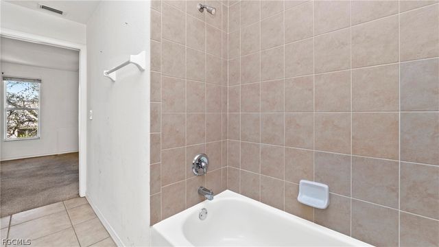 4520 Skyline BLVD 201, Cape Coral, FL 33914