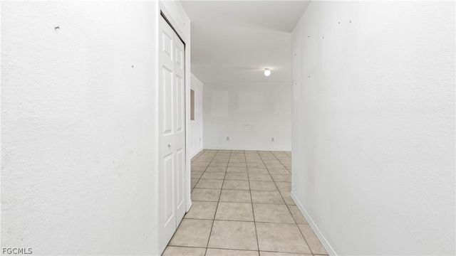 4520 Skyline BLVD 201, Cape Coral, FL 33914