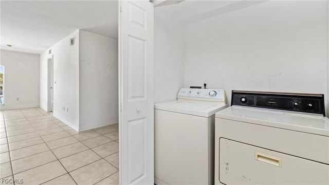 4520 Skyline BLVD 201, Cape Coral, FL 33914