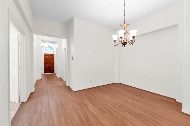 7 Currymead Place, Spring, TX 77382