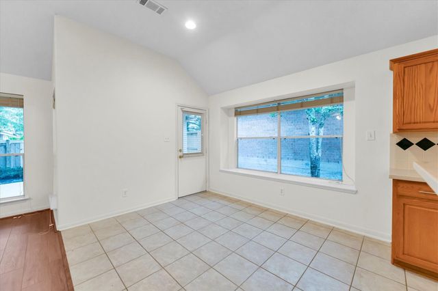 7 Currymead Place, Spring, TX 77382