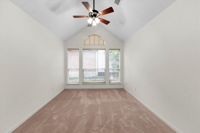 7 Currymead Place, Spring, TX 77382