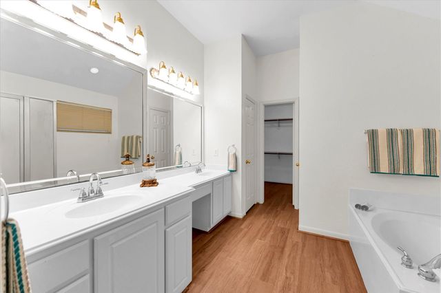 7 Currymead Place, Spring, TX 77382