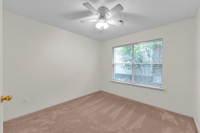 7 Currymead Place, Spring, TX 77382