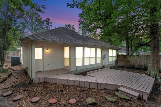 7 Currymead Place, Spring, TX 77382