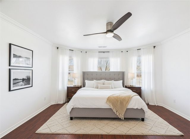 4001 SW Carriageway Avenue, Bentonville, AR 72712