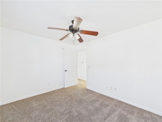 4001 SW Carriageway Avenue, Bentonville, AR 72712