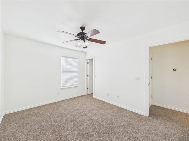 4001 SW Carriageway Avenue, Bentonville, AR 72712