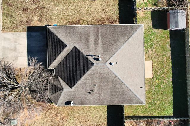 4001 SW Carriageway Avenue, Bentonville, AR 72712